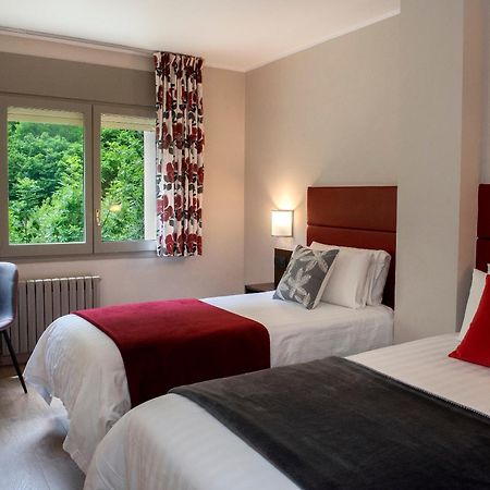 Hotel Palarine Erts Quarto foto